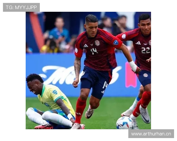 拉菲尼亚 vs 罗德里戈：巴西队右路核心之争