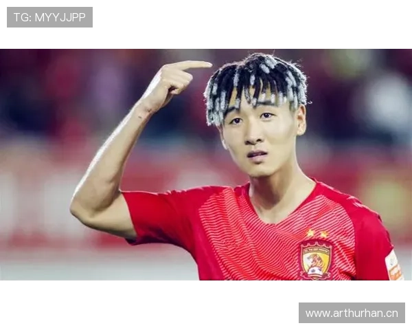 韦世豪这生活简直跟别人差十条街，场上喷火场下像个土豪狂魔？