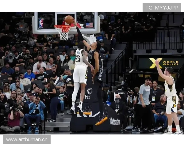 文班亚马挡拆创造错位提升防守存在感与进攻效率明显提升