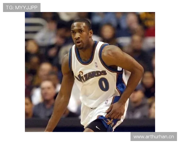 阿里纳斯无球跑动增多拉开空间提升三分命中率显著